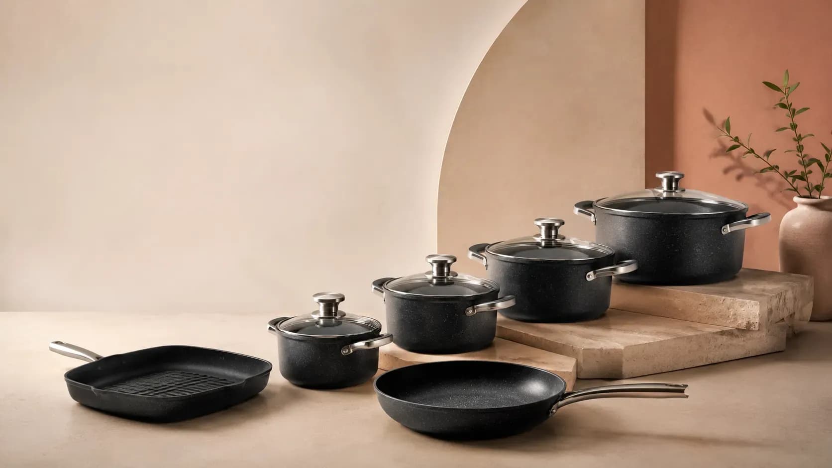 راهنمای خرید سرویس قابلمه؛ چند پارچه و چه سایزی برای شما مناسب است؟