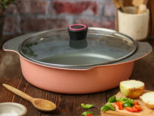 تابه دودسته مدل پروانه butterfly-double-handled-pot-02