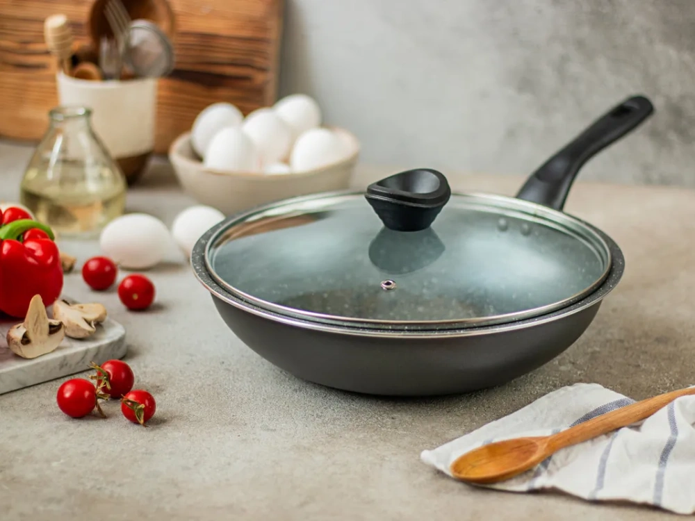 wok-pan-with-lid-gray