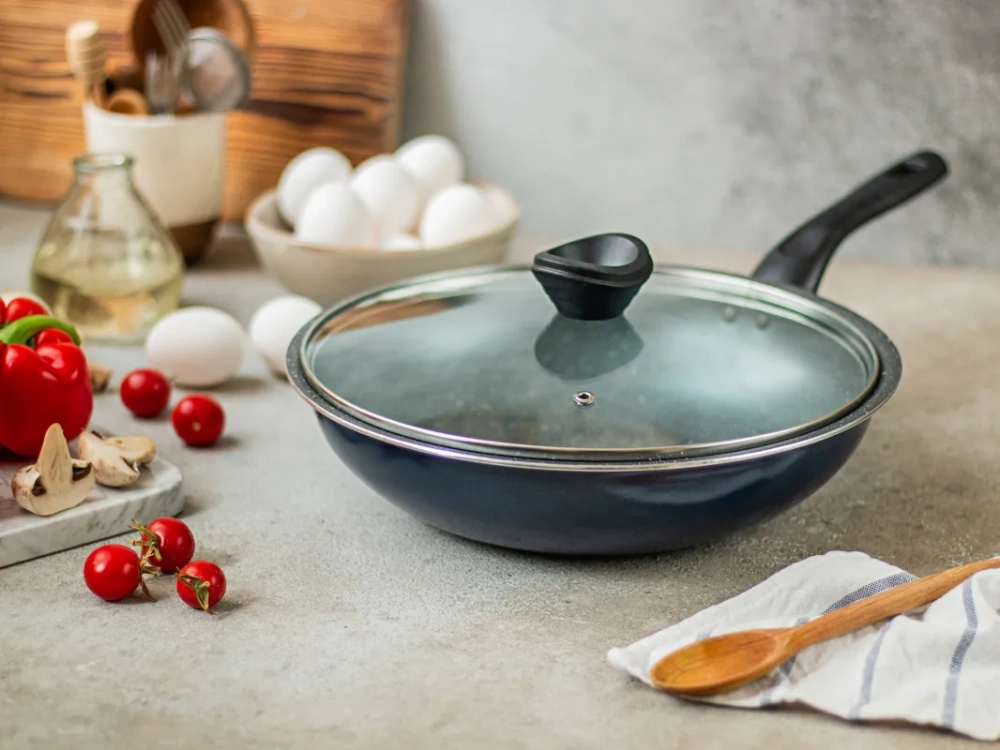 wok-pan-with-lid-navyblue